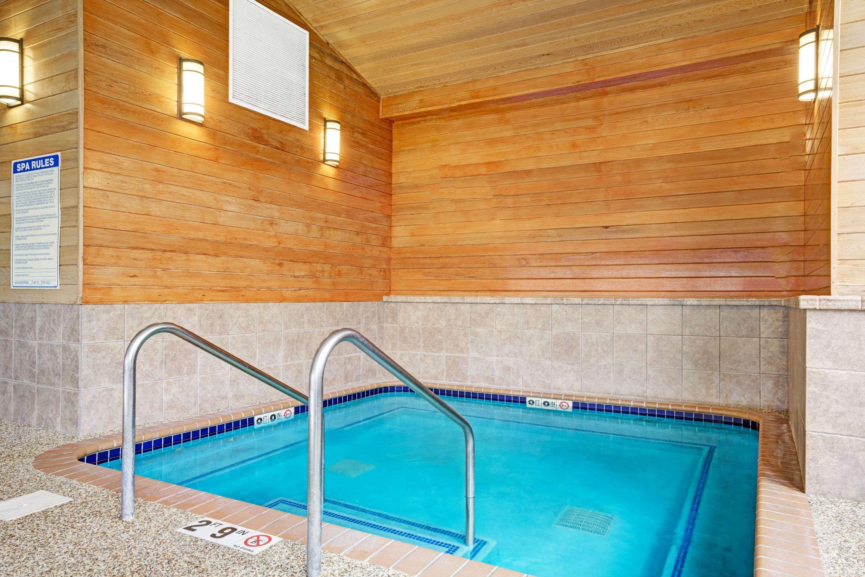Super 8 By Wyndham Rogers Minnesota Экстерьер фото