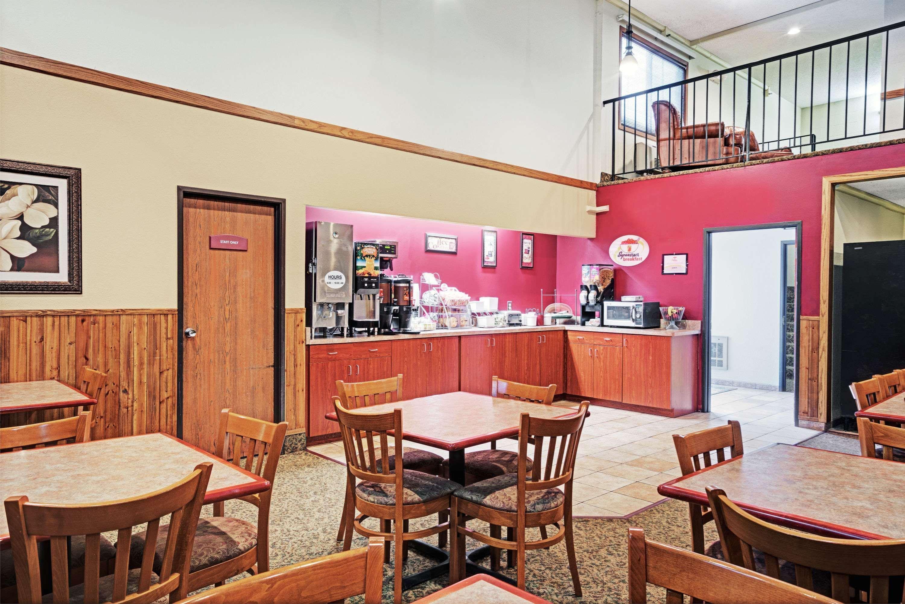 Super 8 By Wyndham Rogers Minnesota Экстерьер фото
