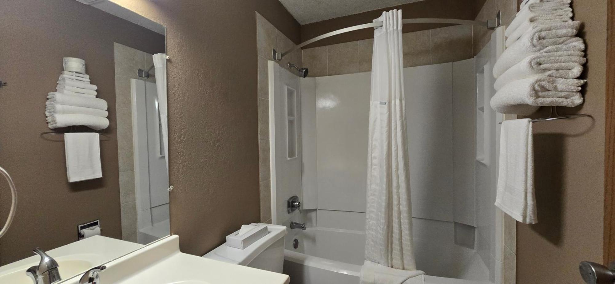 Super 8 By Wyndham Rogers Minnesota Экстерьер фото